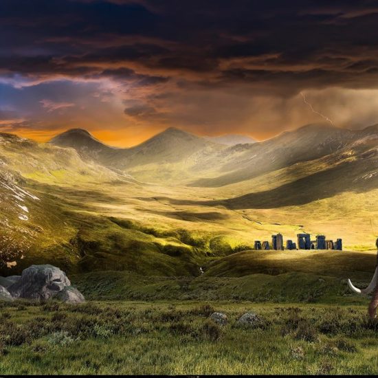 Woolly Mammoth Skeleton With Intact Ligaments Found in Siberian Lake