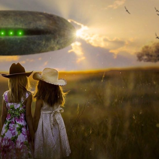 Aliens to Stop Secret Visits and Reveal Themselves to Us — Uri Geller